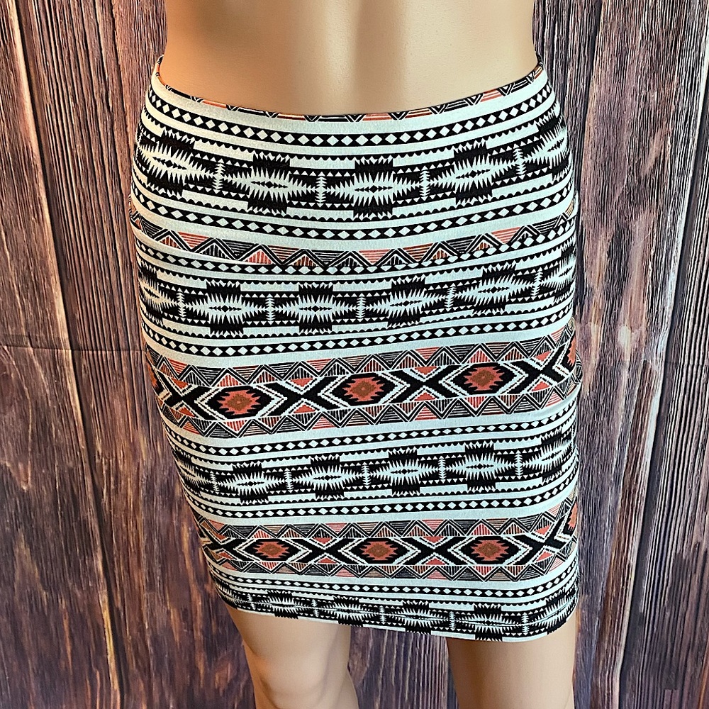 Charlotte Russe size small black white pink tribal print bodycon mini skirt